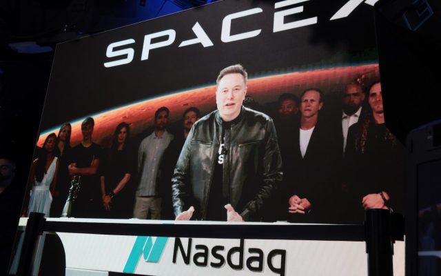 SpaceX провела крупнейшее IPO в истории, акции выросли на 19%