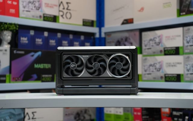 Asus выпустил компактный игровой ПК ROG NUC 16 с RTX 5080